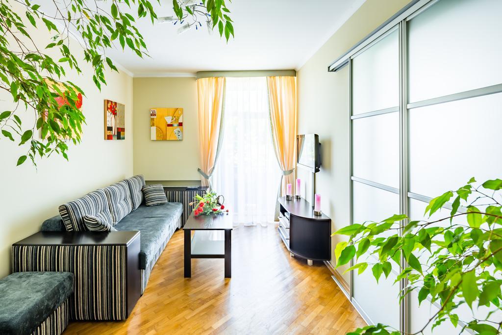 Apartment On Arkhipenka With Panorama View Lviv Eksteriør bilde
