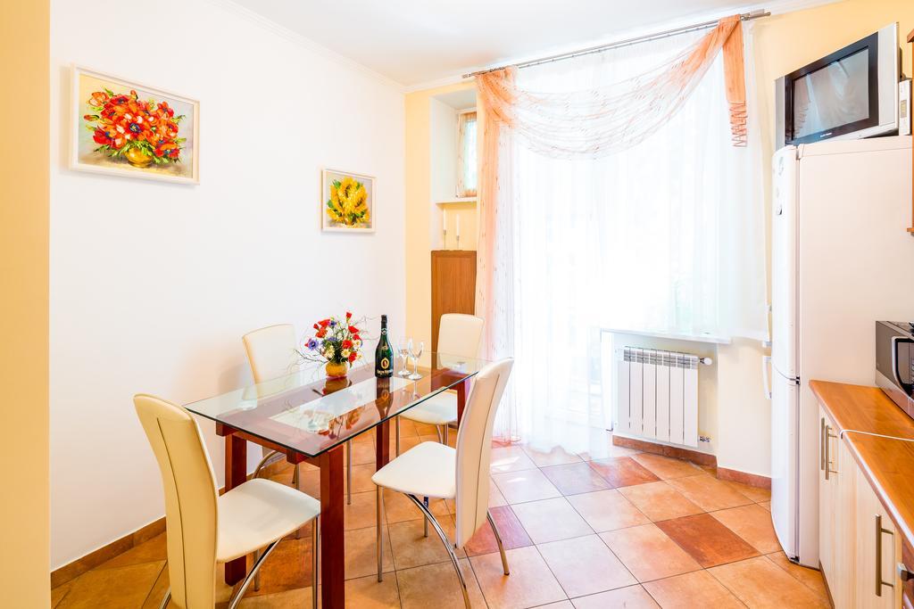 Apartment On Arkhipenka With Panorama View Lviv Eksteriør bilde