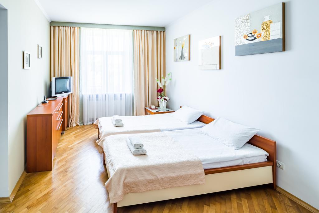 Apartment On Arkhipenka With Panorama View Lviv Eksteriør bilde