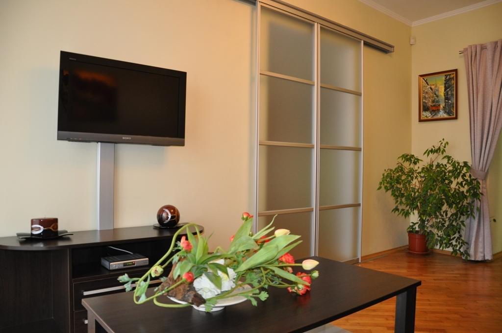 Apartment On Arkhipenka With Panorama View Lviv Rom bilde